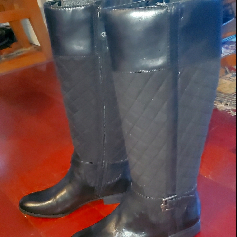 ISAAC MIZRAHI BLACK TALL LADIES BOOTS